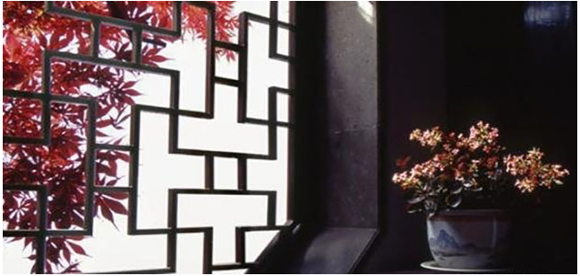 一般家庭都是使用金屬合金類的門窗，成本低，像鋁合金門窗最為普遍